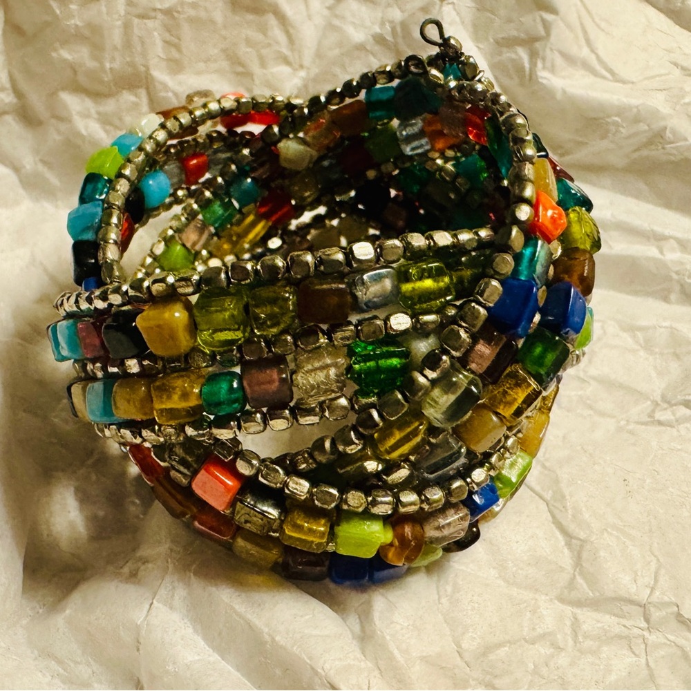 Neiman Marcus Red and Green Beaded Bracelet with Intricate Design